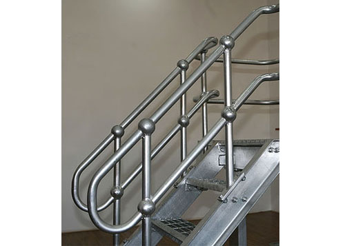 球節(jié)點(diǎn)欄桿的多元應(yīng)用：兼顧安全與美觀