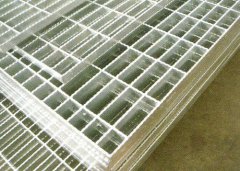 鋼格柵的性能優(yōu)勢(shì)