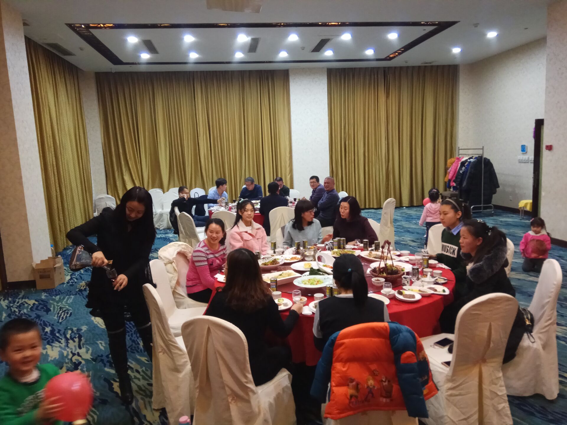 煙臺昊成鋼格板年度聚會